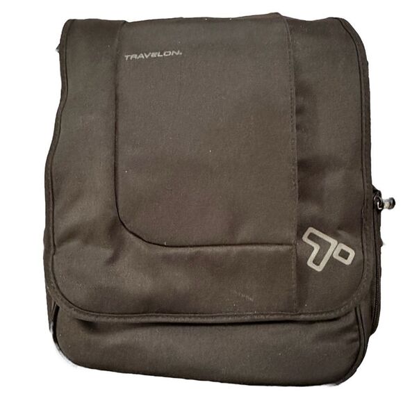 Travelon ~ Black Crossbody Bag ~ all around zipped closure ~ lots of pockets